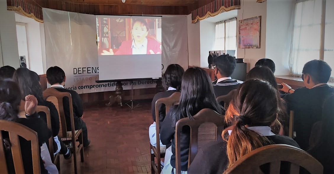 Con la proyección del documental sobre el feminicidio en Bolivia “Me ha engañado”, la Defensoría del Pueblo da inicio al Sexto Ciclo de Cine en Derechos Humanos en Chuquisaca