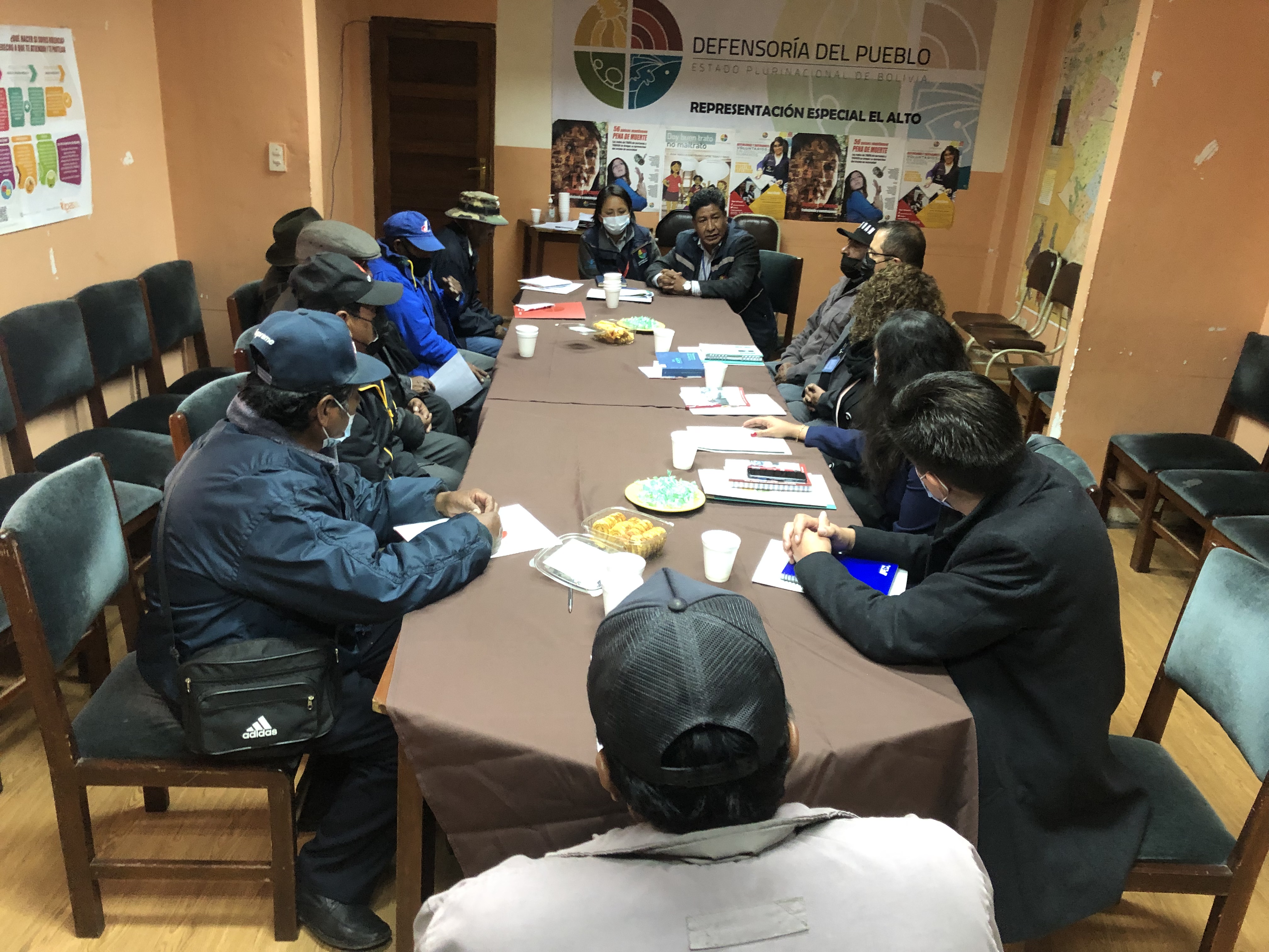 Defensoría del Pueblo, se reúne a la Asociación de Adultos Mayores de El Alto y ASFI para que esta entidad atienda los reclamos  de falta de trato preferente al sector