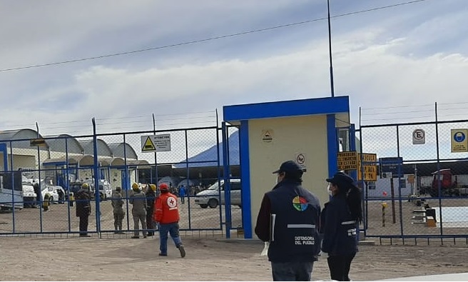 Defensoría del Pueblo exhorta a Gobernadores solidaridad y empatía con los bolivianos en Pisiga que tienen como destino sus jurisdicciones