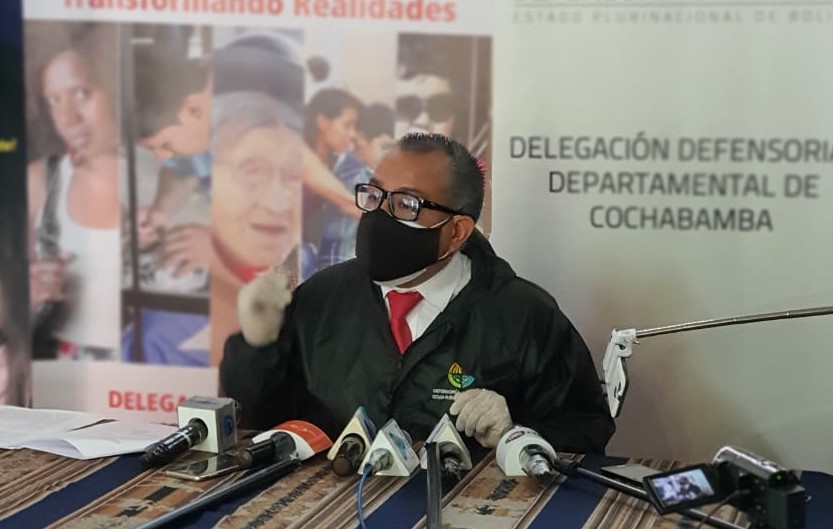 Defensoría del Pueblo denuncia falta de pagos y contratos a 24 profesionales en salud de Cochabamba